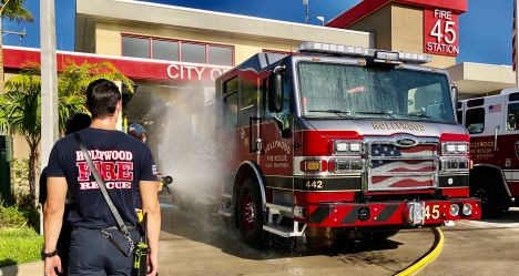 photo by Hollwood Fire Rescue
